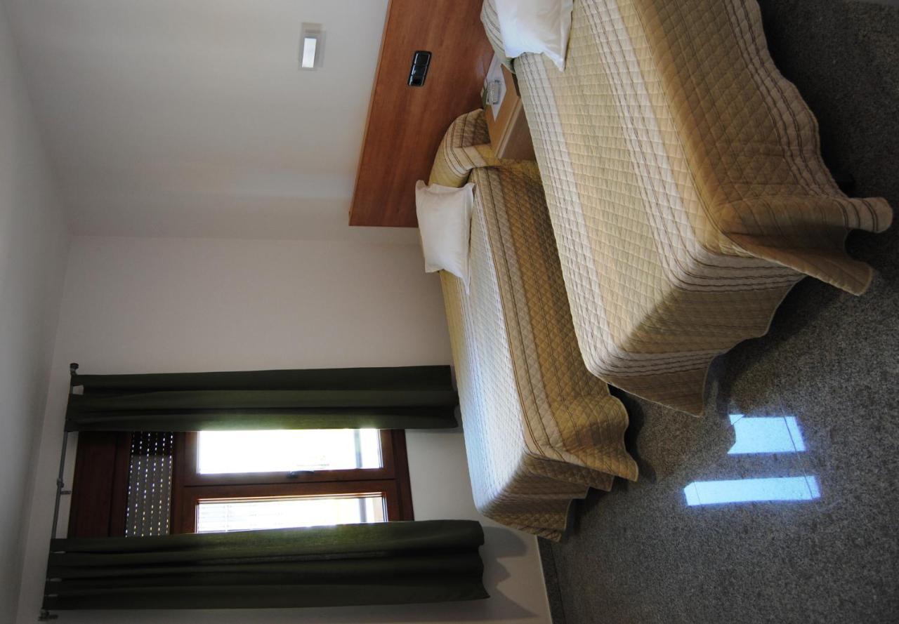 Hotel Albanta La Lantejuela Eksteriør bilde