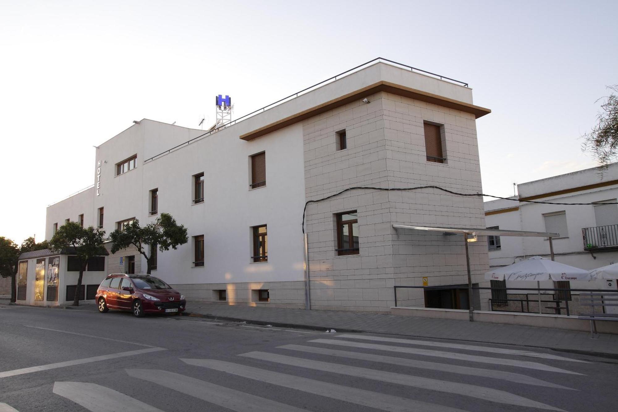 Hotel Albanta La Lantejuela Eksteriør bilde