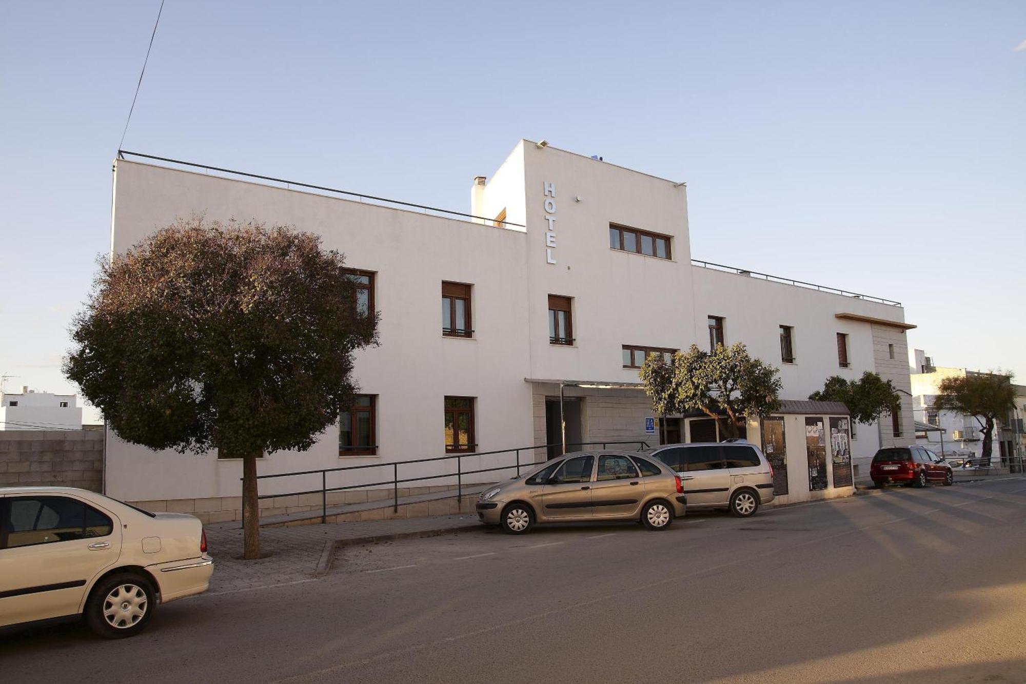 Hotel Albanta La Lantejuela Eksteriør bilde